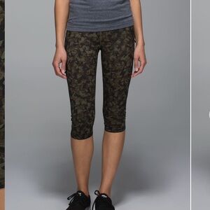 Lululemon camo leggings: run- top speed crop